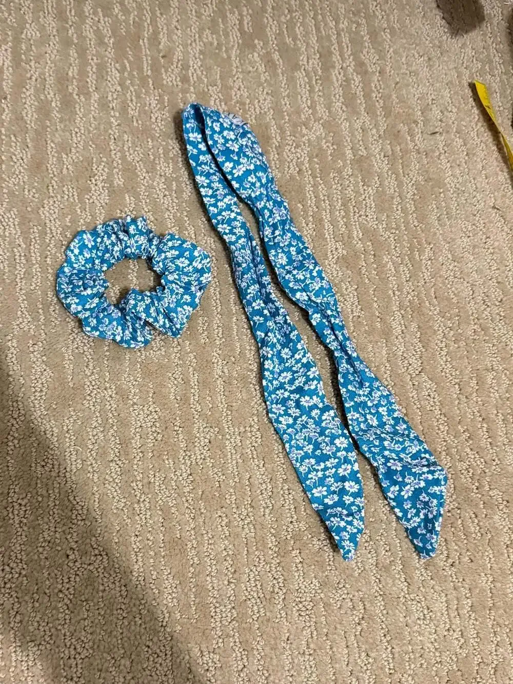 Kaxi Light Blue Floral Bow Scrunchie